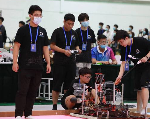 Conductive slip rings for robots in the 2023 RoboMaster Mech Masters